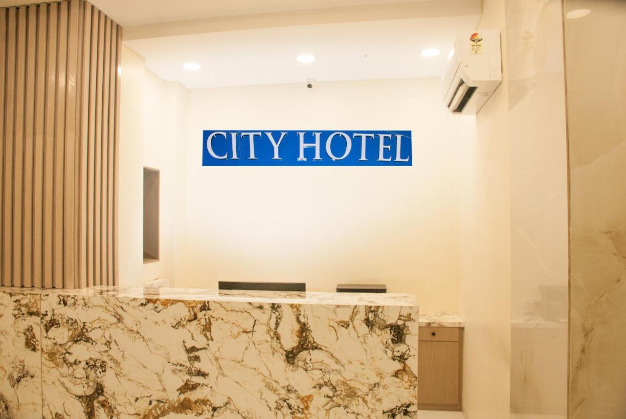 City Hotel Bombay Extérieur photo