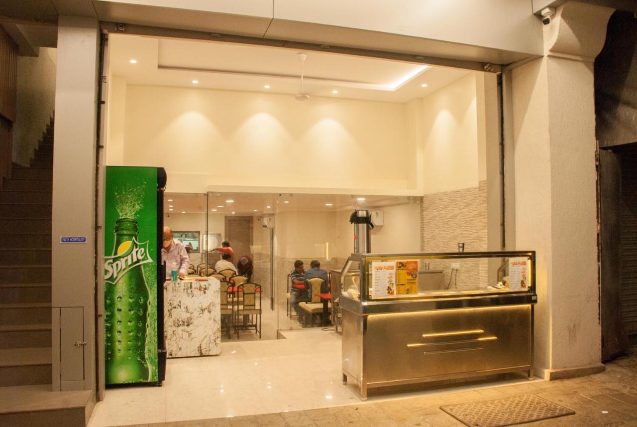 City Hotel Bombay Extérieur photo